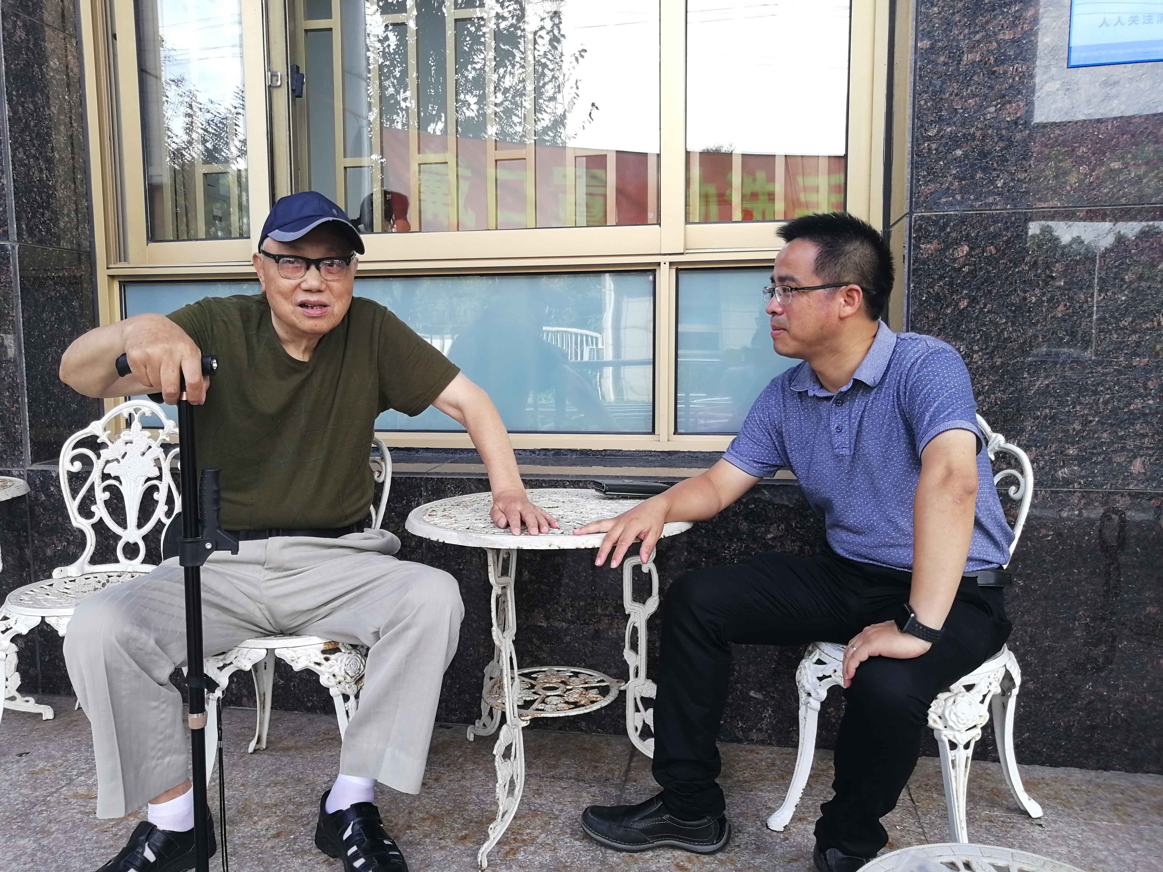戴智华.jpg